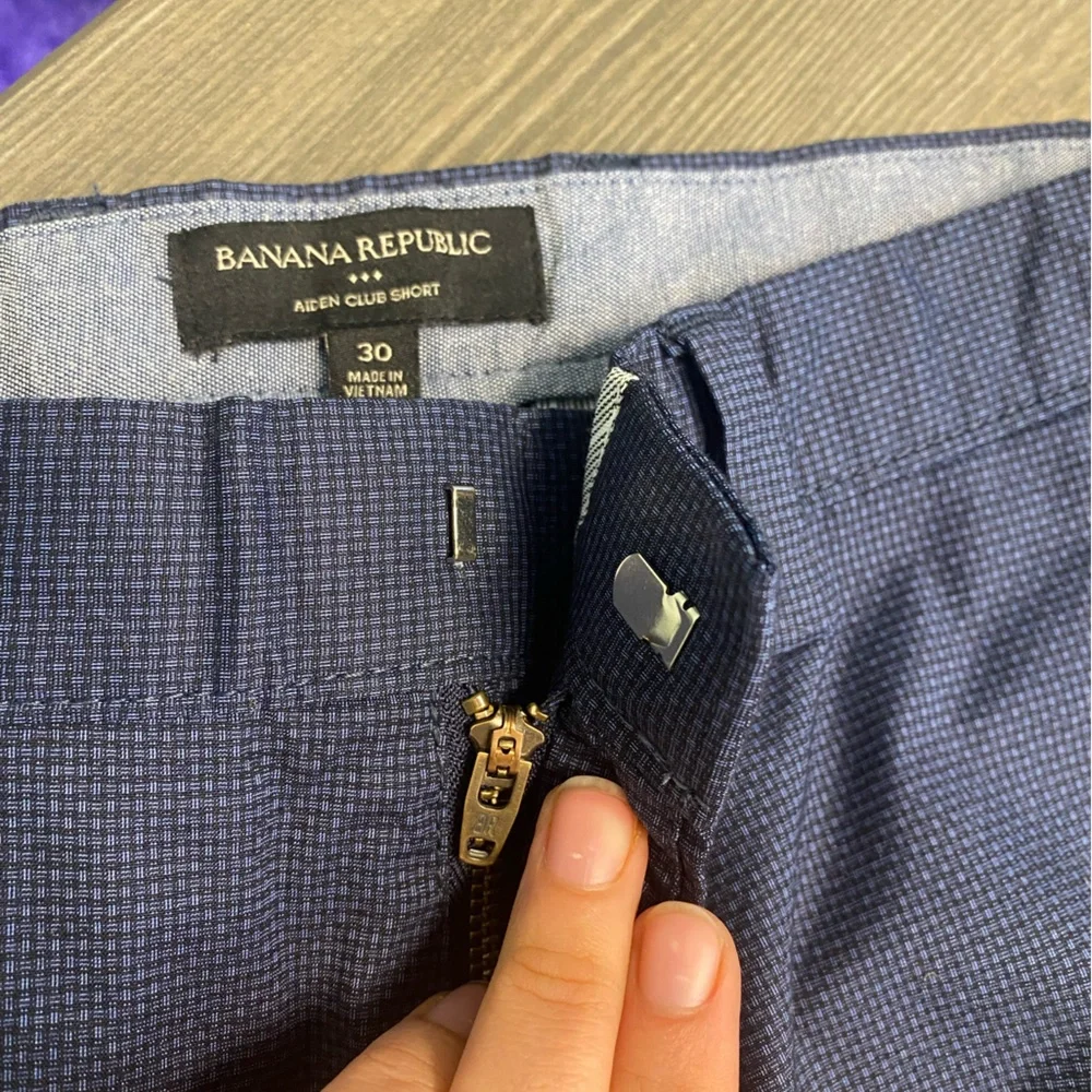 Banana Republic Navy Aiden Club Men Shorts -W30